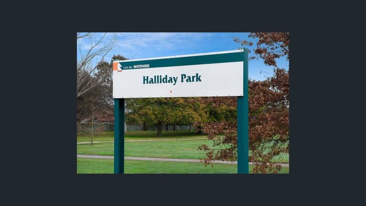 Mitcham House | Mitcham Railway Station Home Stay