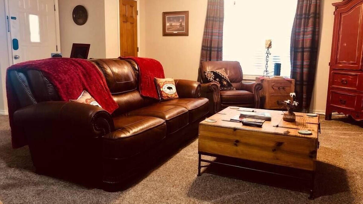 Pawhuska Apartment | MJ’S BUNKHOUSE #4