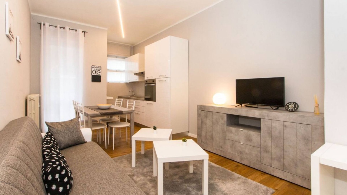 Parella Apartment | MM Pozzo Strada Brand new apt x3 with terrace!