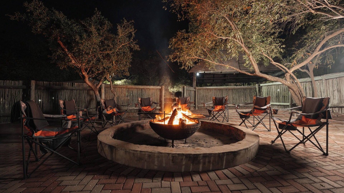 Mookgopong House | Mmakuba Private Game Lodge, Superior Suite 4