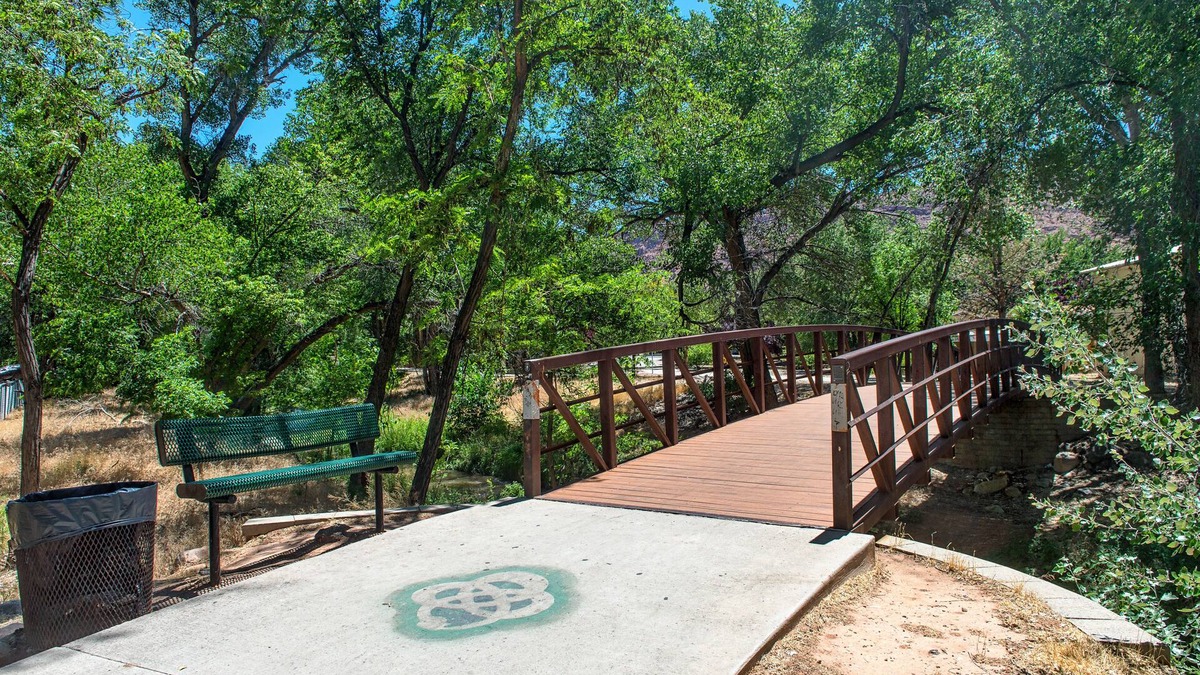 Moab Hotel | Moab Rustic Inn