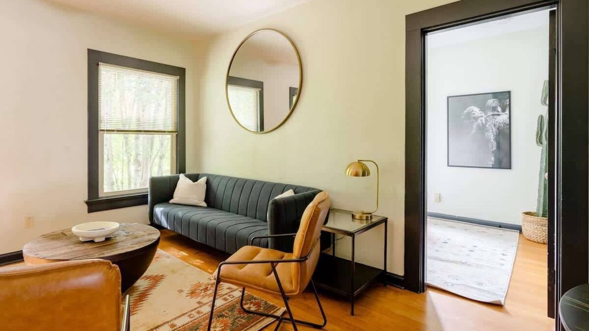 Belmont House | Moab Vibes in PDX - Walk to Local Coffee & Food