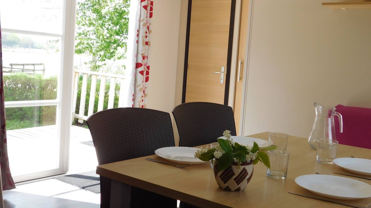 Saint-Denis-du-Maine Cottage | Mobil home Famille terrasse