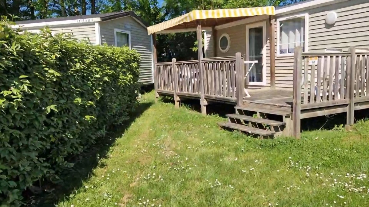 Chateauneuf-de-Galaure House | Mobile home in a 4* campsite Fun water park, slides, play area.