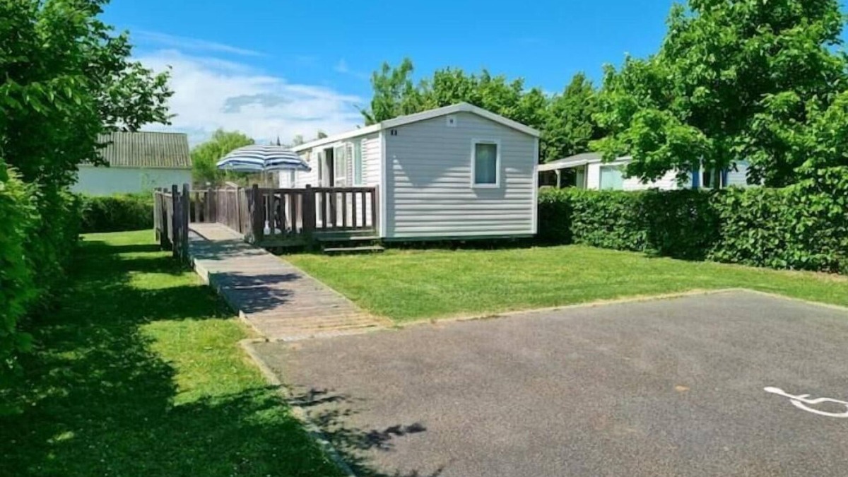Besse-sur-Braye House | Mobile- Home Douillet Adapté PMR