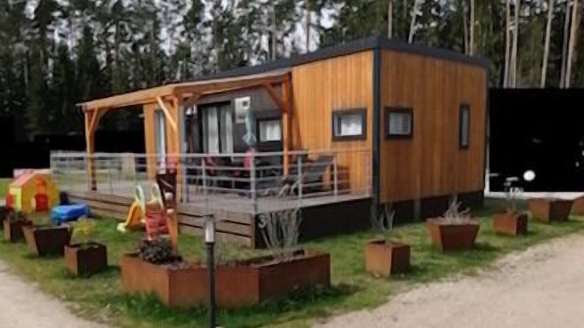Wackersdorf Apartment | Mobile home for 6 guests with 50m² in Wackersdorf (296123)