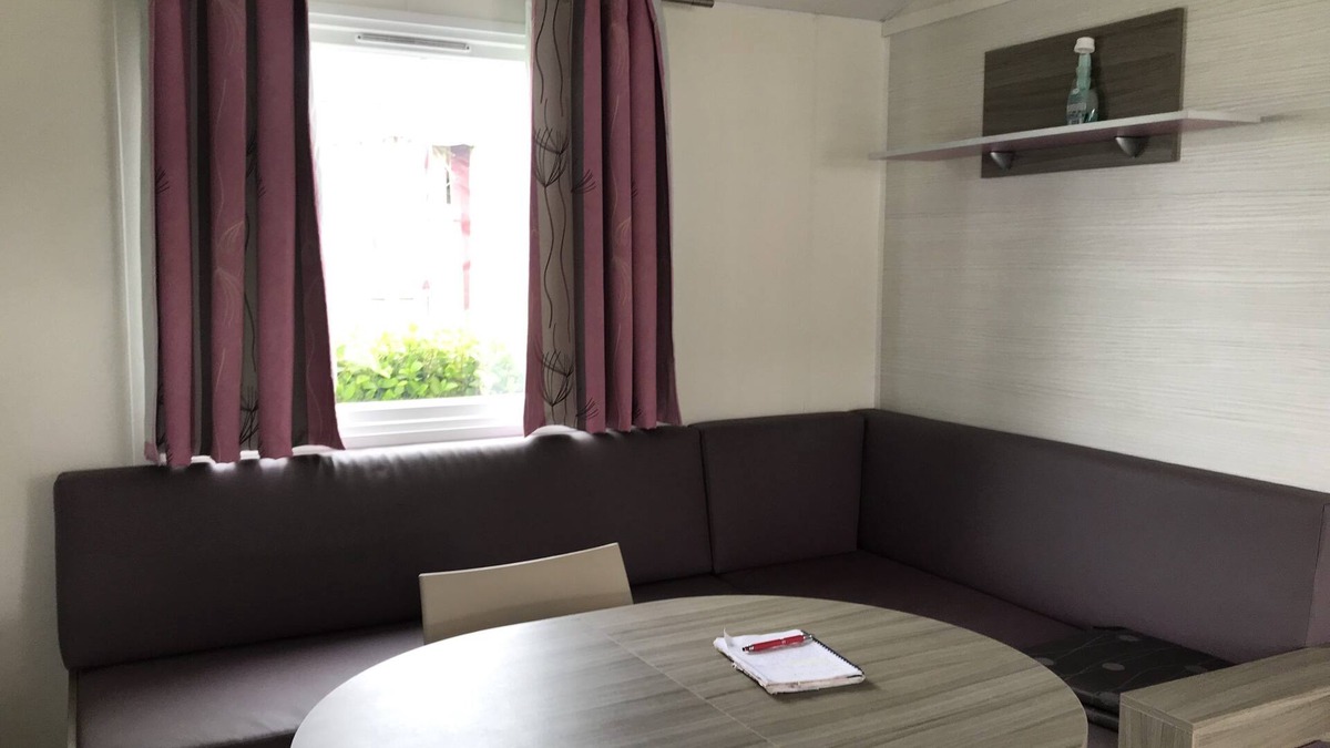 Vic-la-Gardiole House | Mobile home in campsite