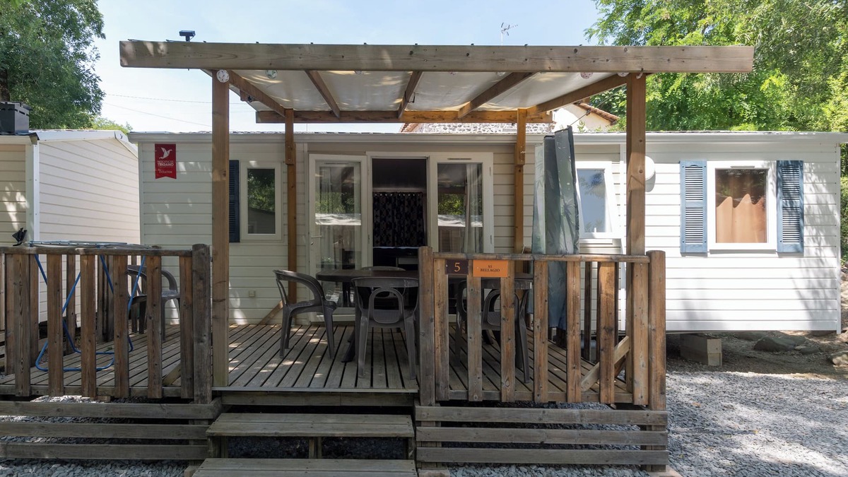 Lavilledieu House | Mobile Home 'Mobil-home Confort B - 1-8 Pers' with Shared Pool and Shared Garden