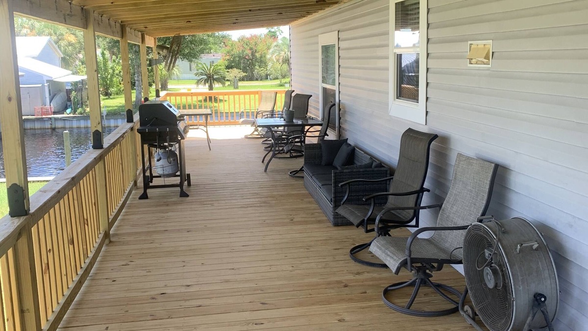 Pensacola House | Mobile home on water deep water access