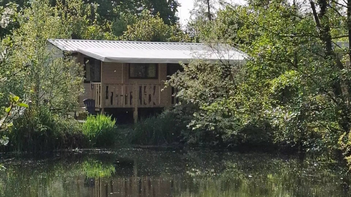 Long House | Mobile home THE TREFLE D'EAU Plot 4- 3 Schlafzimmer 6 Personen