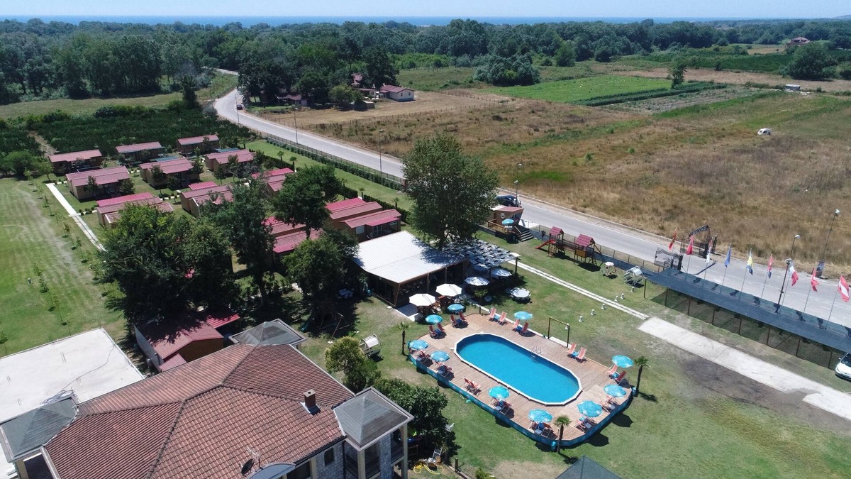 Bregvija Hotel | Mobile Homes Giovanni's beach Copacabana