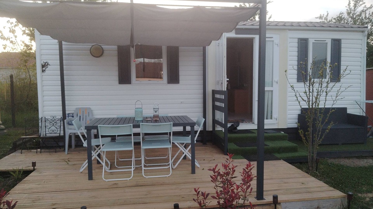 Saint-Loup House | Mobile homes in the countryside