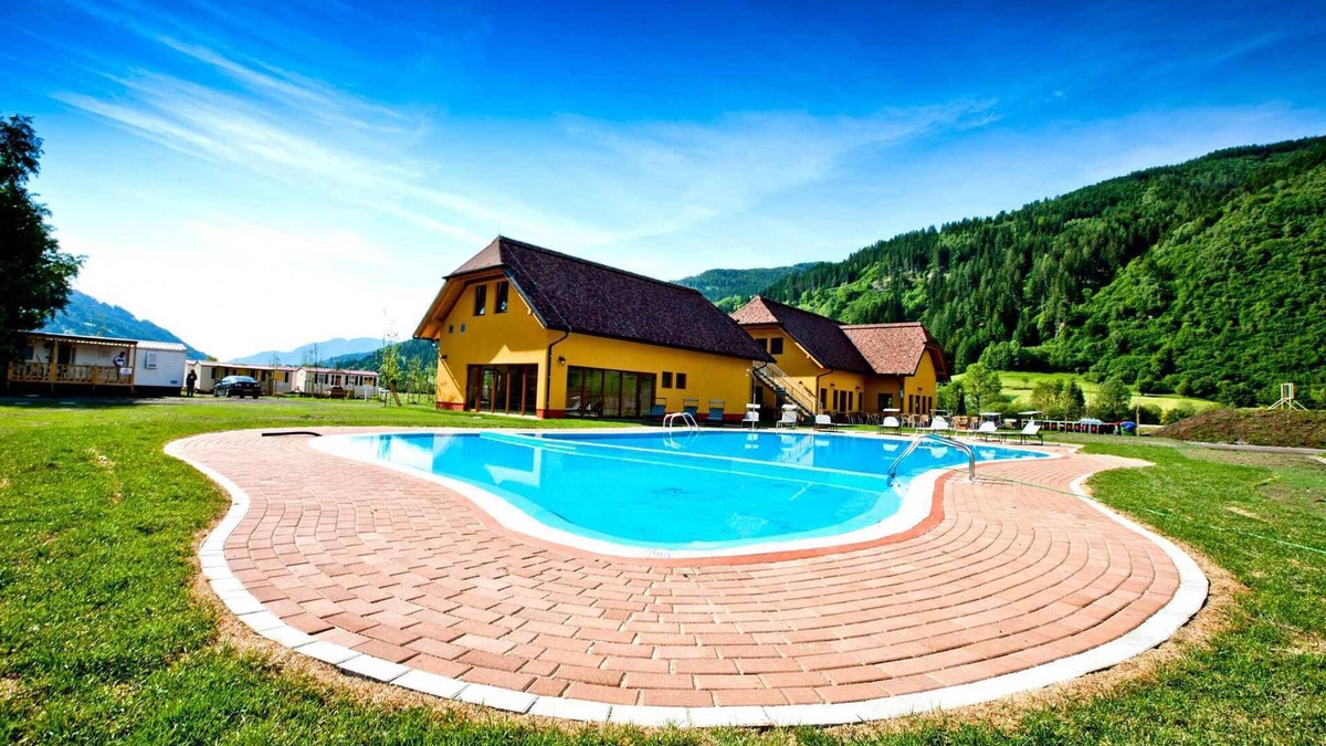 Sankt Peter am Kammersberg House | Mobilehome with air conditioning, pool and sauna