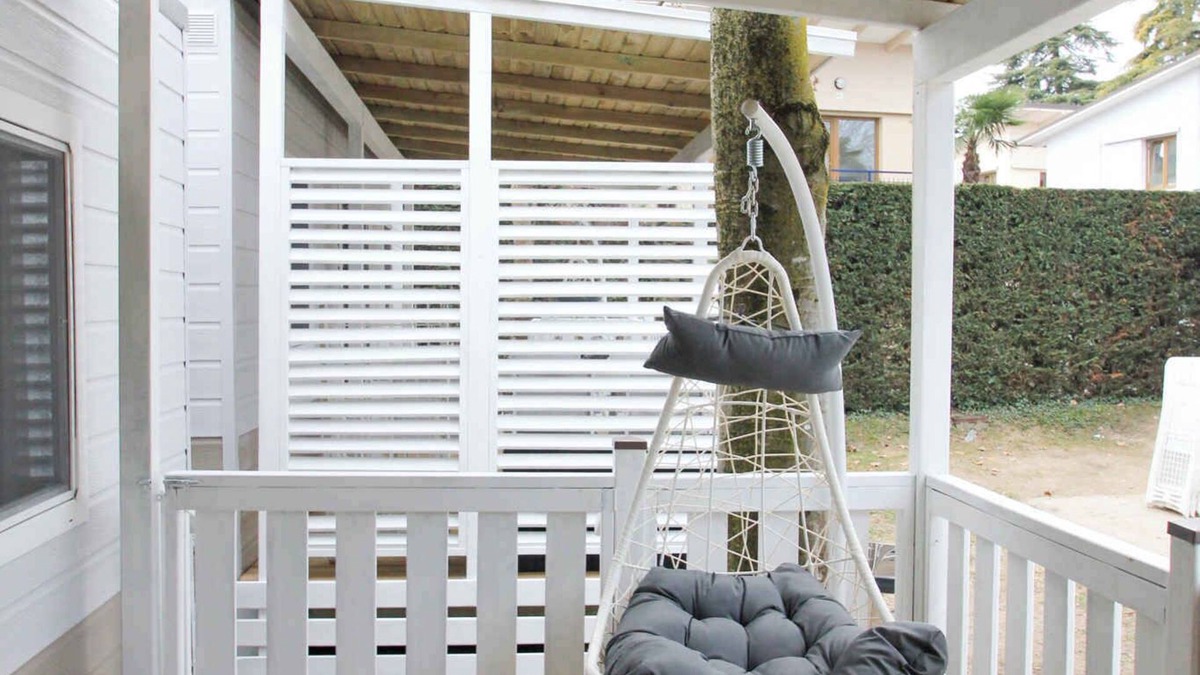 Gralaoni-Pralesi-Cisano House | Mobilehome with air conditioning and a covered terrace
