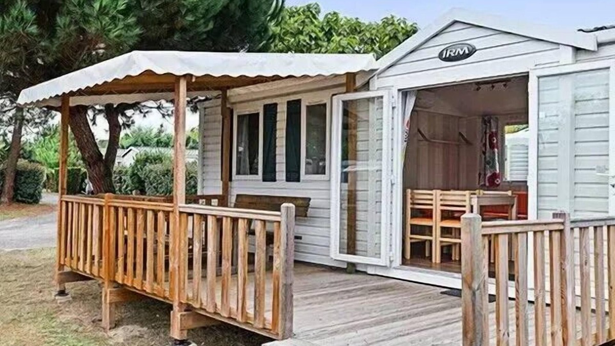 Bonnal House | Mobilheim - Raised Terrace