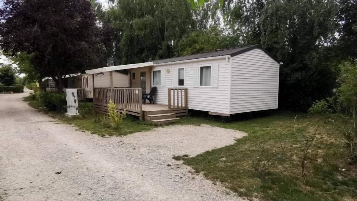 Ivry-la-Bataille House | Mobilhome 3 rooms 6 pers TV WIFI washing machine plot near animations