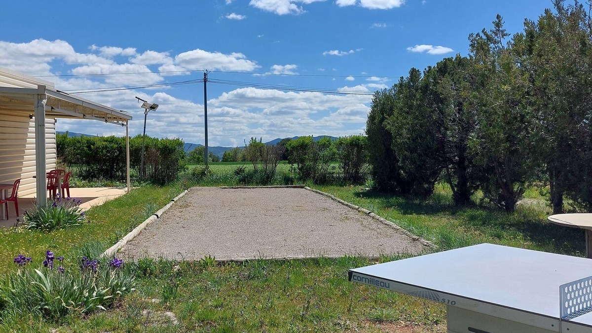 Sainte-Croix-du-Verdon House | Mobilhome in a 3-star campsite, with swimming pool and children's play area.