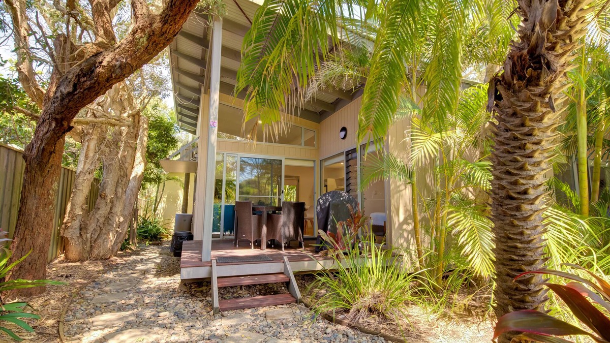 Boomerang Beach Apartment | Mobys Beachside Retreat