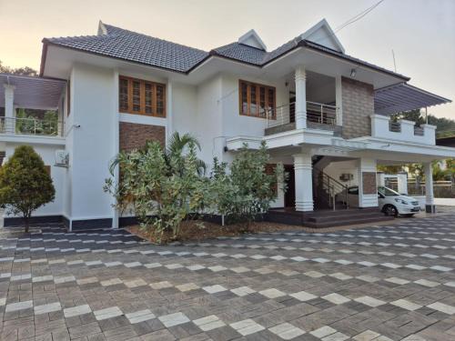 Changanacherry House | Modayil house