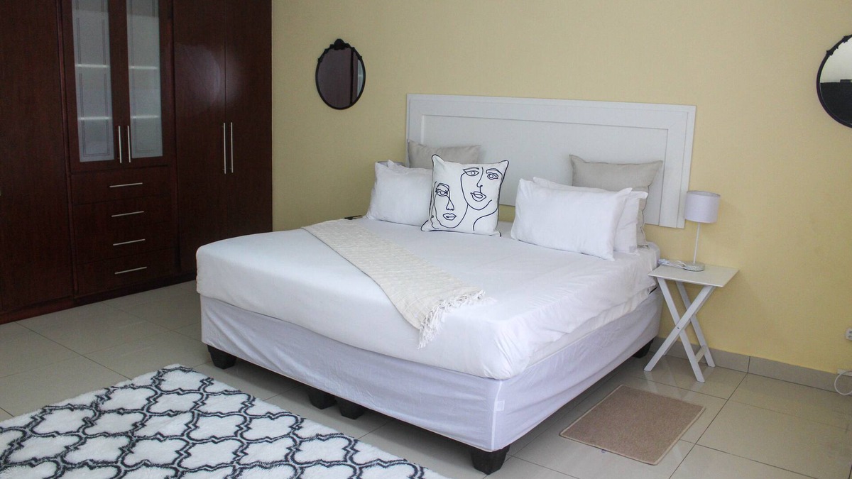 Burgersfort Cabin | Moden styled rooms for a refreshing evening.