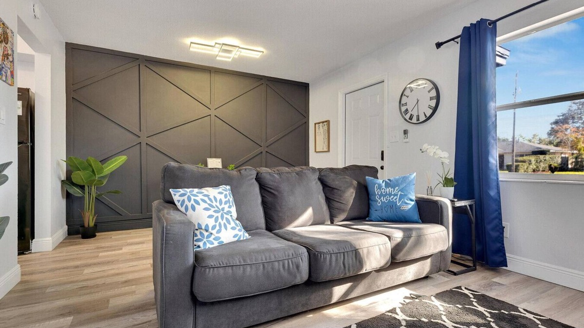 Sun Bay South Apartment | Modern 1 Bed/1 Bath Condo in South Tampa Near Gandy Blvd