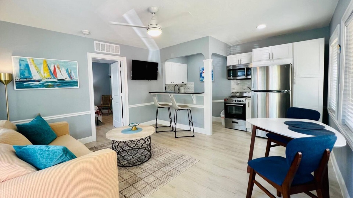 Parrot Cove Apartment | Modern 1 bedroom villa just five minutes to the beach!