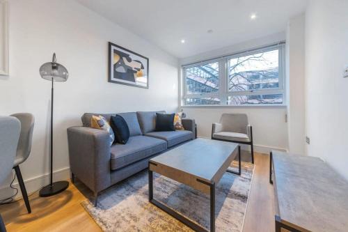 East Grinstead Apartment | Modern 1 Bedroom Apartment in East Grinstead