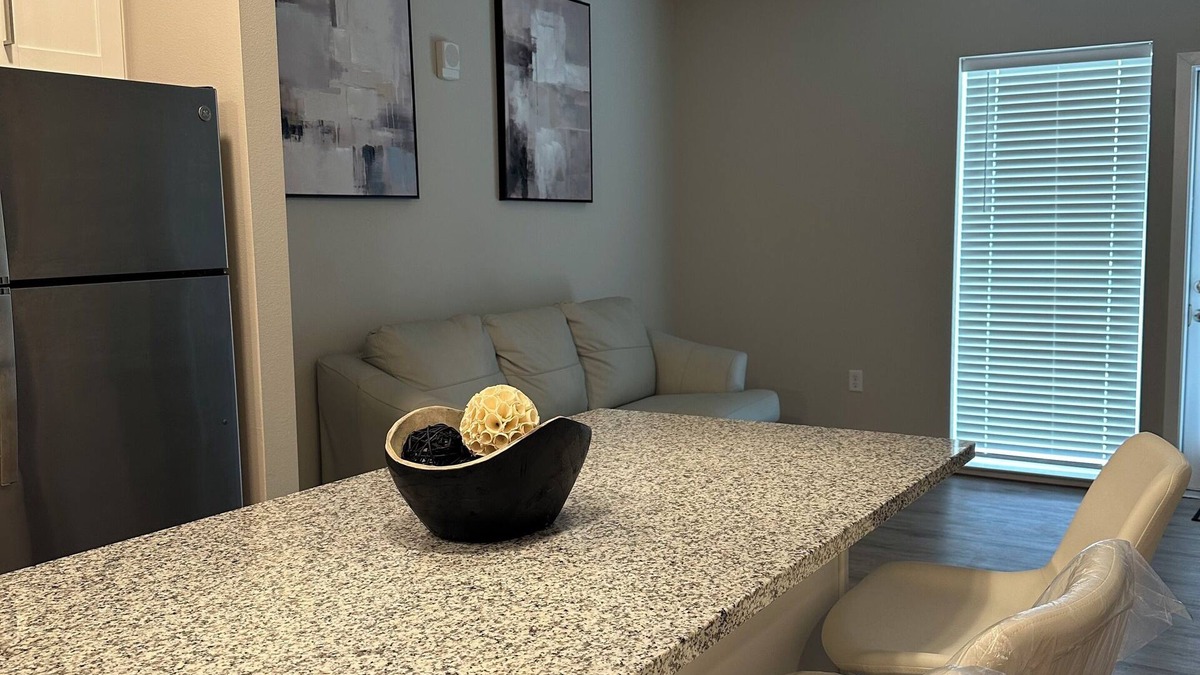 Waldron Apartment | Modern 1 bedroom apt. w/pool minutes from tons of attractions and MCI airport
