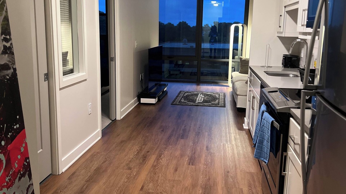 West End Apartment | Modern 1-bedroom apartment in enchanting Alexandria with WiFi, AC, & Amenities