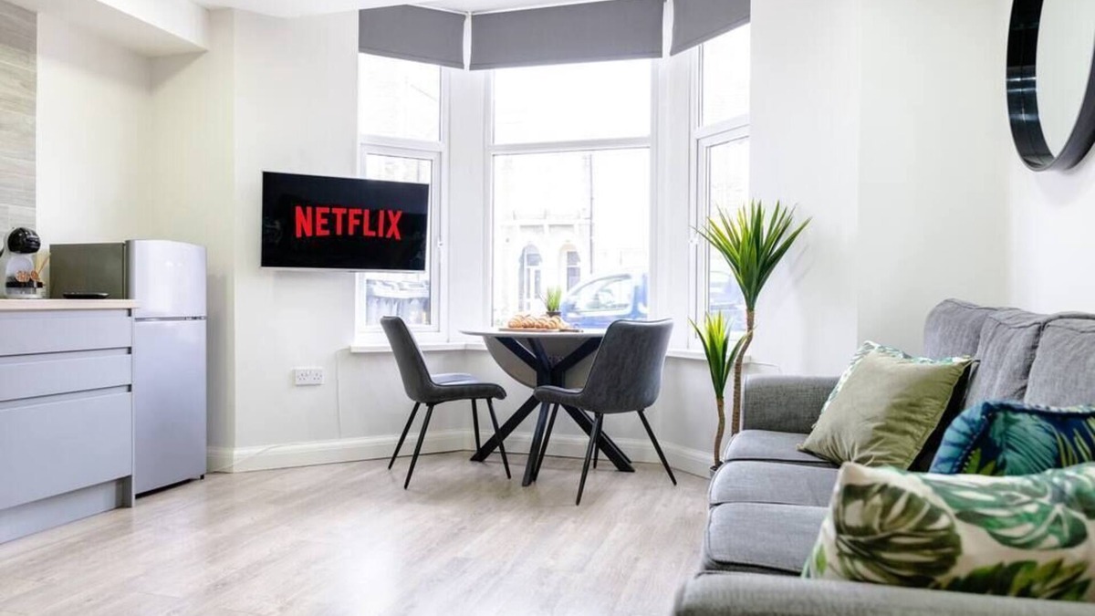 Cathays Apartment | Modern 1 Bedroom Apartment Near City Centre