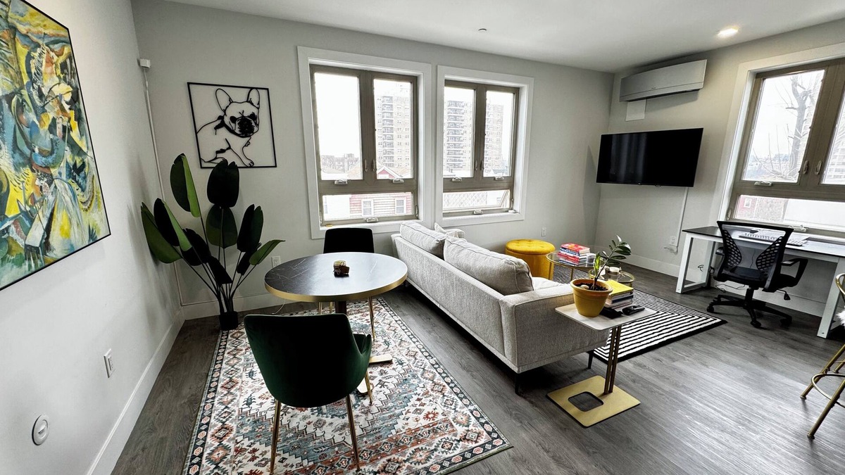 Guttenberg Condo | Modern 1-bedroom condo close to New York City
