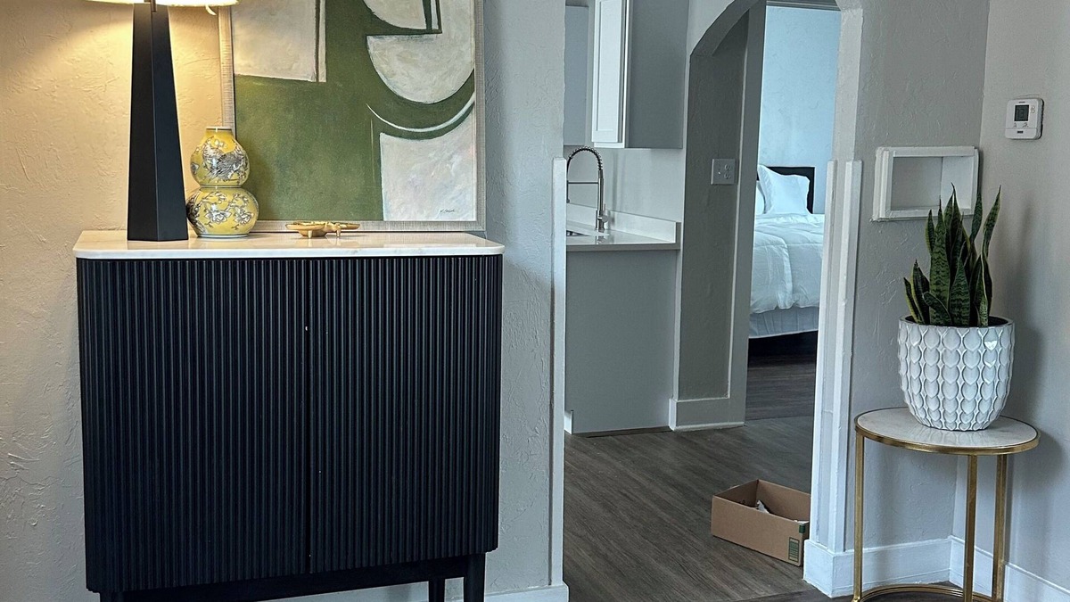 Clinton House | Modern 1-Bedroom Retreat Just Steps from Historic Route 66 with new appliances.