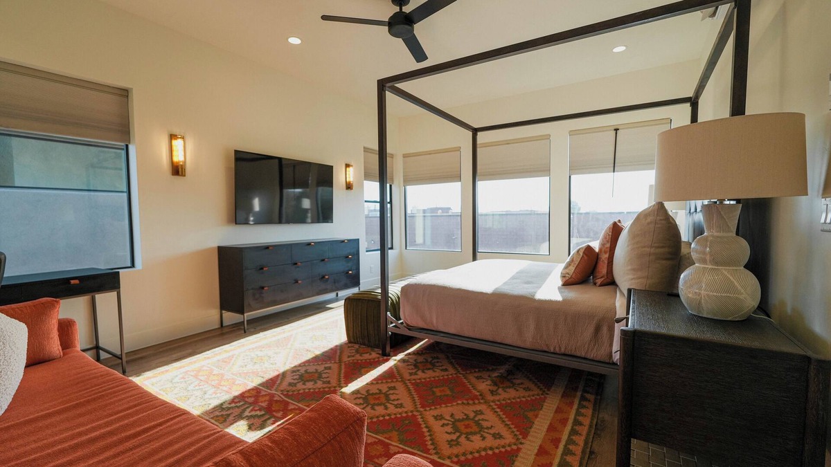 Ivins Villa | Modern 1-bedroom villa in Ivins with WiFi, AC, and access to pool, hot tub