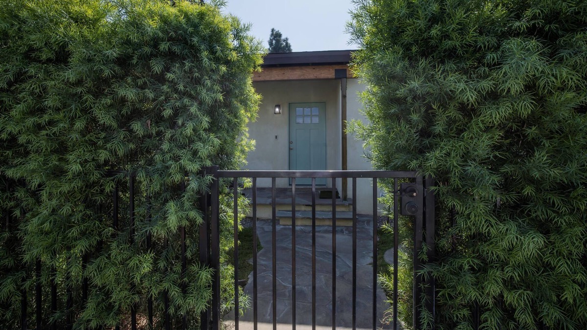 Baldwin Park House | Modern 1BR Home w/Luscious Yard - Close to Disneyland, Downtown LA and More!
