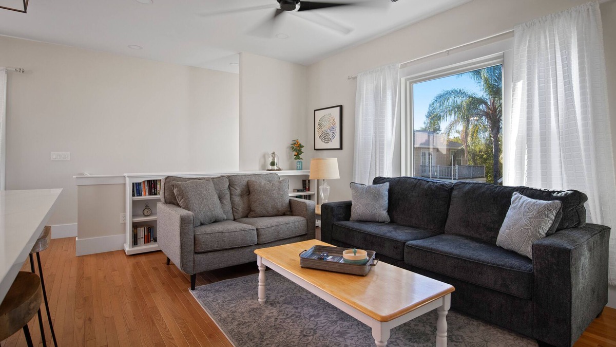 Folsom Apartment | Modern 1BR in Historic Folsom, near top attractions
