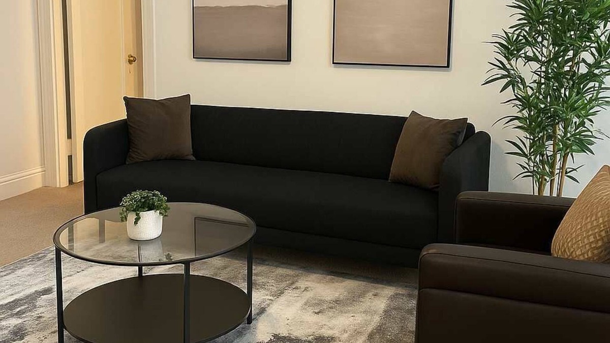 East Hyde Park Apartment | Modern 1BR in Historic HydePark