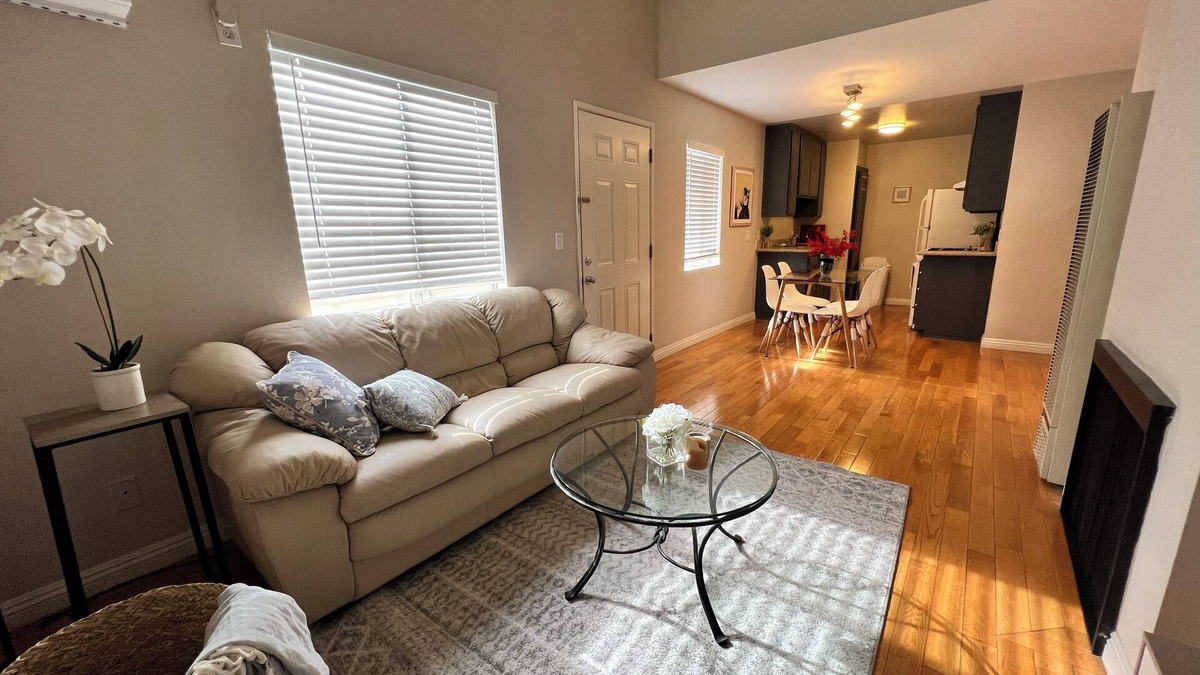 Carthay Circle Apartment | Modern 2 Bed, 2 Bath Furnished Apartment, designed for your comfort!