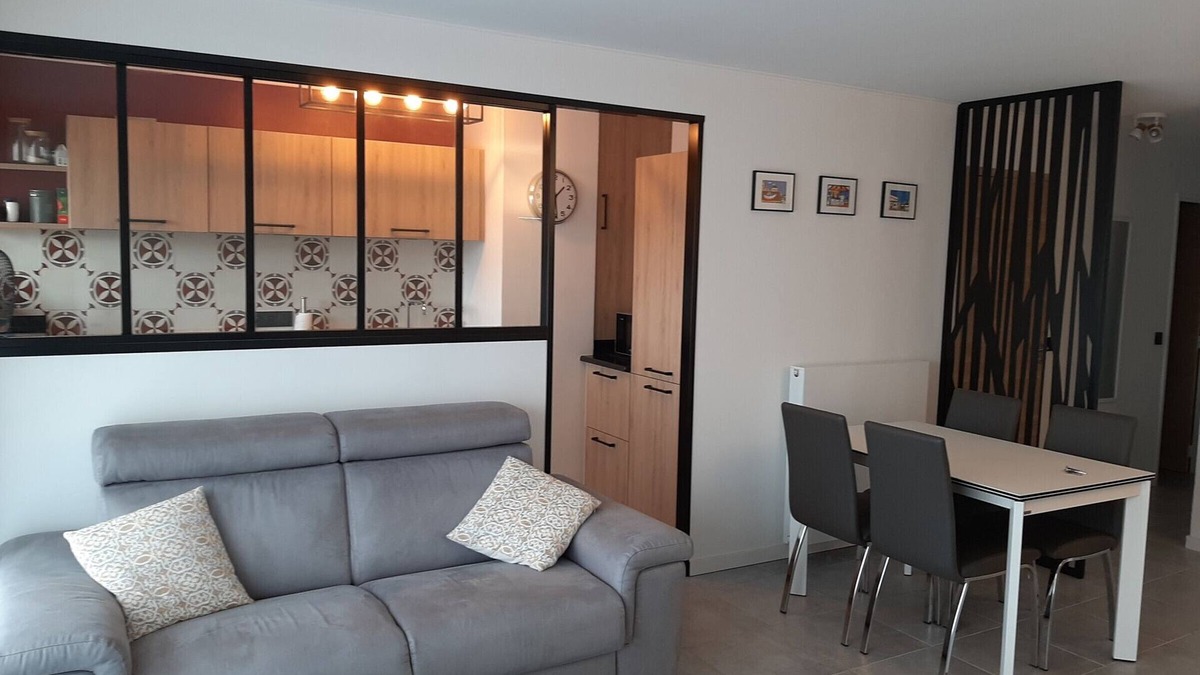 Saint-Jean-de-Luz Apartment | Modern 2-Bed Apartment, 10min Walk to Saint-Jean-de-Luz Centre with Parking & WiFi