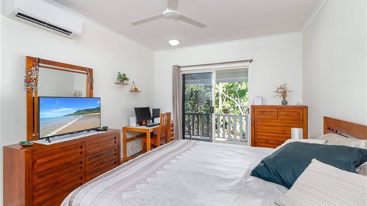 Port Douglas House | Modern 2 bed townhouse with pool