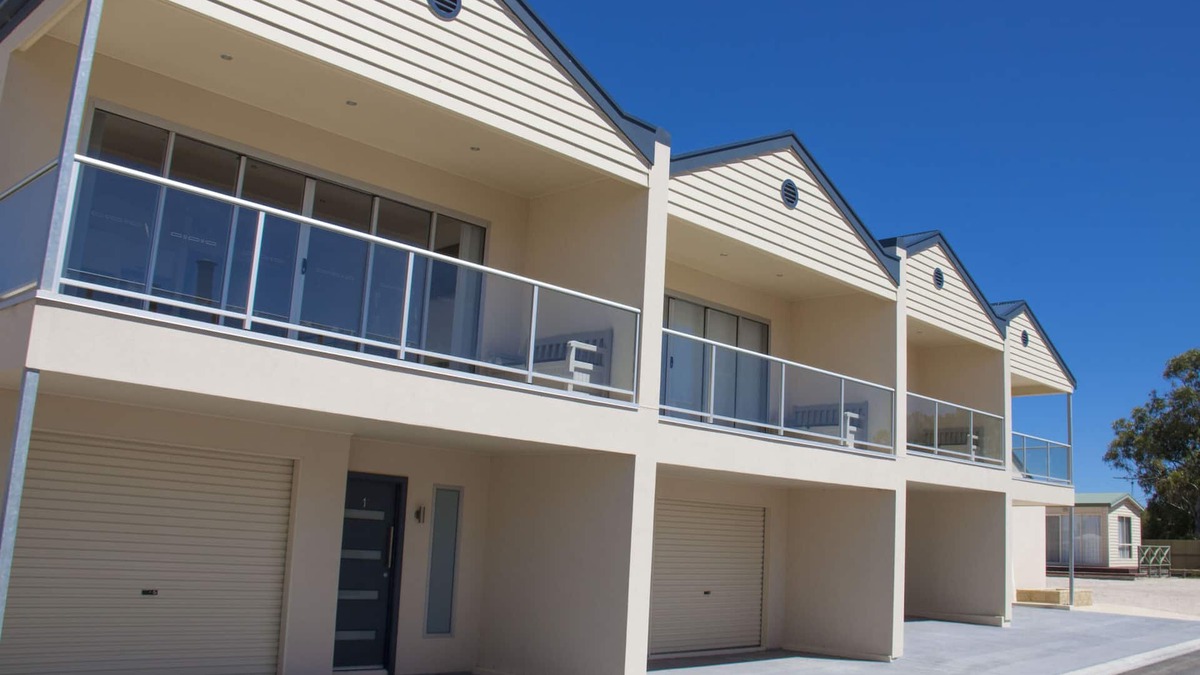 Port Vincent Apartment | Modern 2 Bedroom Apartment with Stunning Sea Views