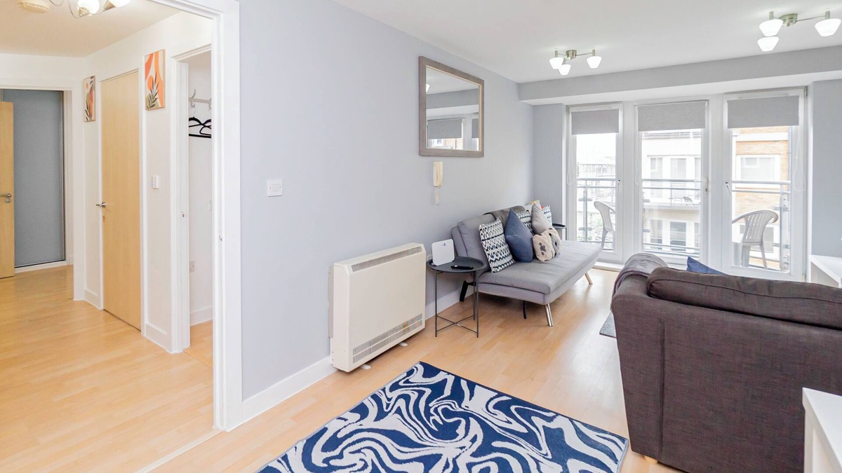 Basingstoke Apartment | Modern 2-Bedroom Apartment in Central Basingstoke walk to Festival Place & The Avil Theatre