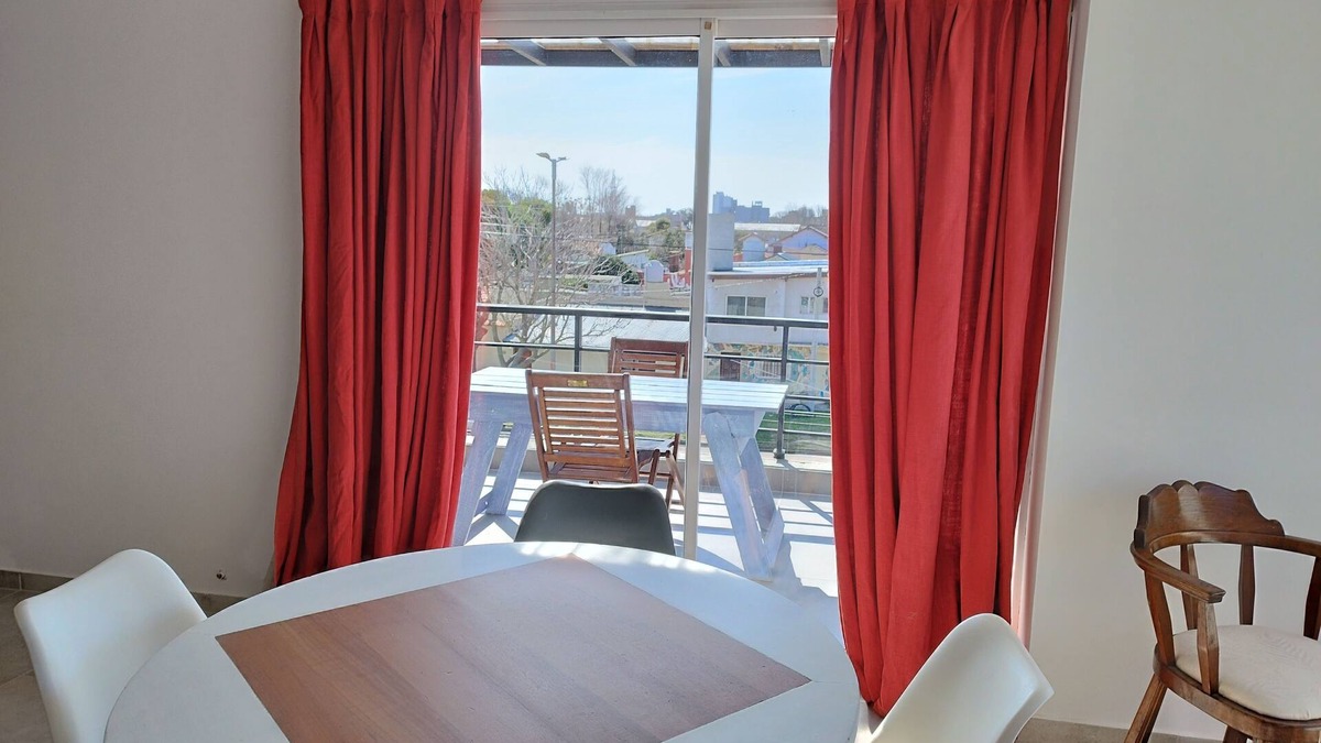 Miramar Apartment | Modern 2-bedroom apartment with WiFi in Miramar