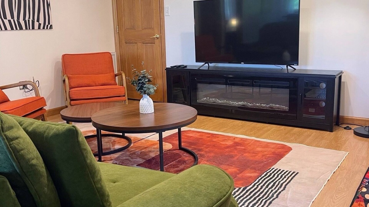 Athens Apartment | Modern 2-BR Carriage House Apt