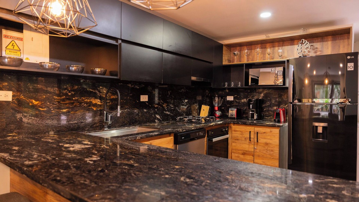 Zona Rosa Apartment | Modern 2 BR in the heart of El Poblado