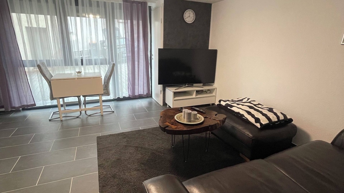 Dagersheim Apartment | Modern 2-room apartment near Daimler