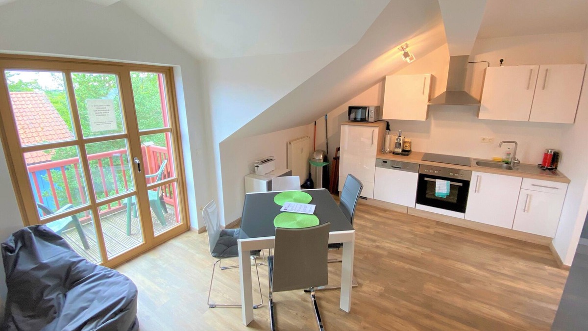Hillstett Apartment | Modern 2-room vacation apartment "Denise" by the lake with top furnishings