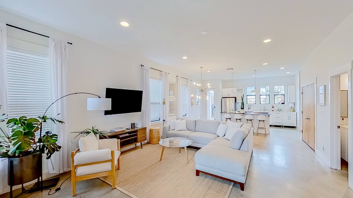 Chestnut Condo | Modern 2-story dog-friendly condo with quaint patio, central AC & washer/dryer