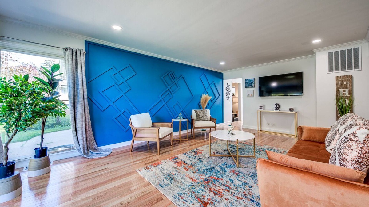 Forestview House | Modern 2Bdrm Westchester Home with brand-new out door HOT TUB
