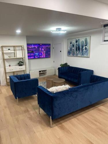 Southwest Edmonton House | Modern 2Bedroom suite in SW Edmonton close to Edmonton International Airport
