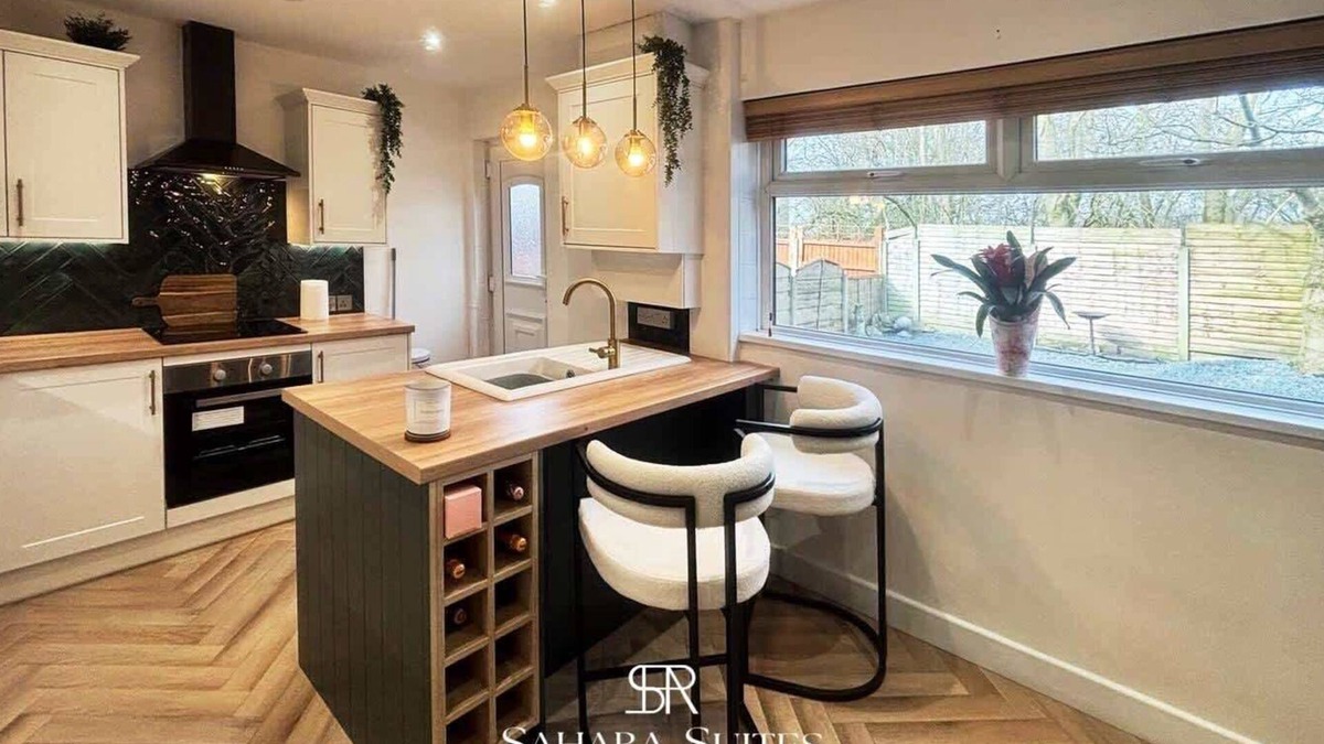 Hyde House | Modern 2BR | Upto 20%OFF | Contractors & Families